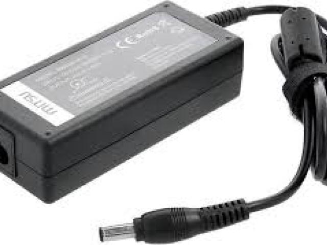 19V 3.16A 65W 5.5x3.0 pin Laptop Adaptor price in coimbatore